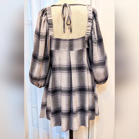 Urban Outfitters M navy plaid Juliette tunic mini top balloon sleeves sexy cute - Picture 2 of 8